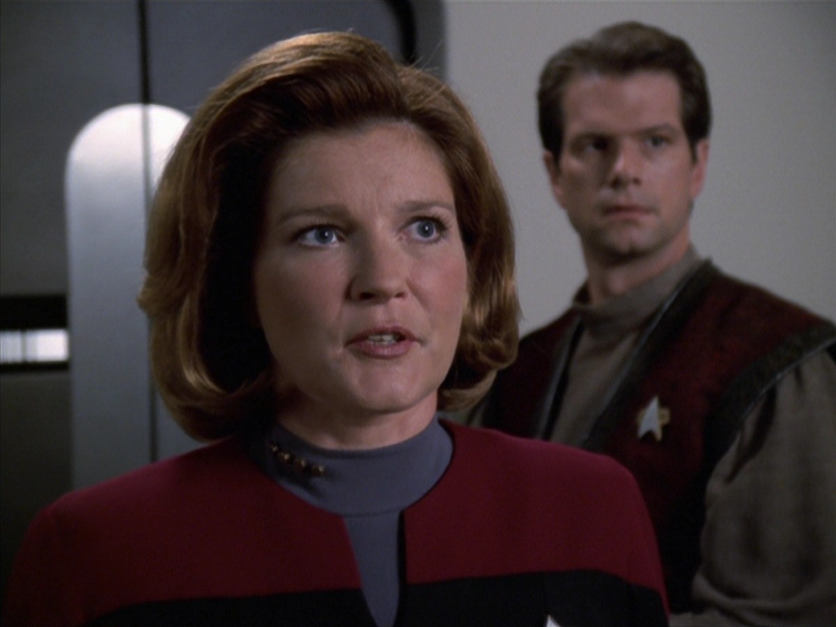 extant_StarTrek_VOY_7x04-Repression_3310.jpg