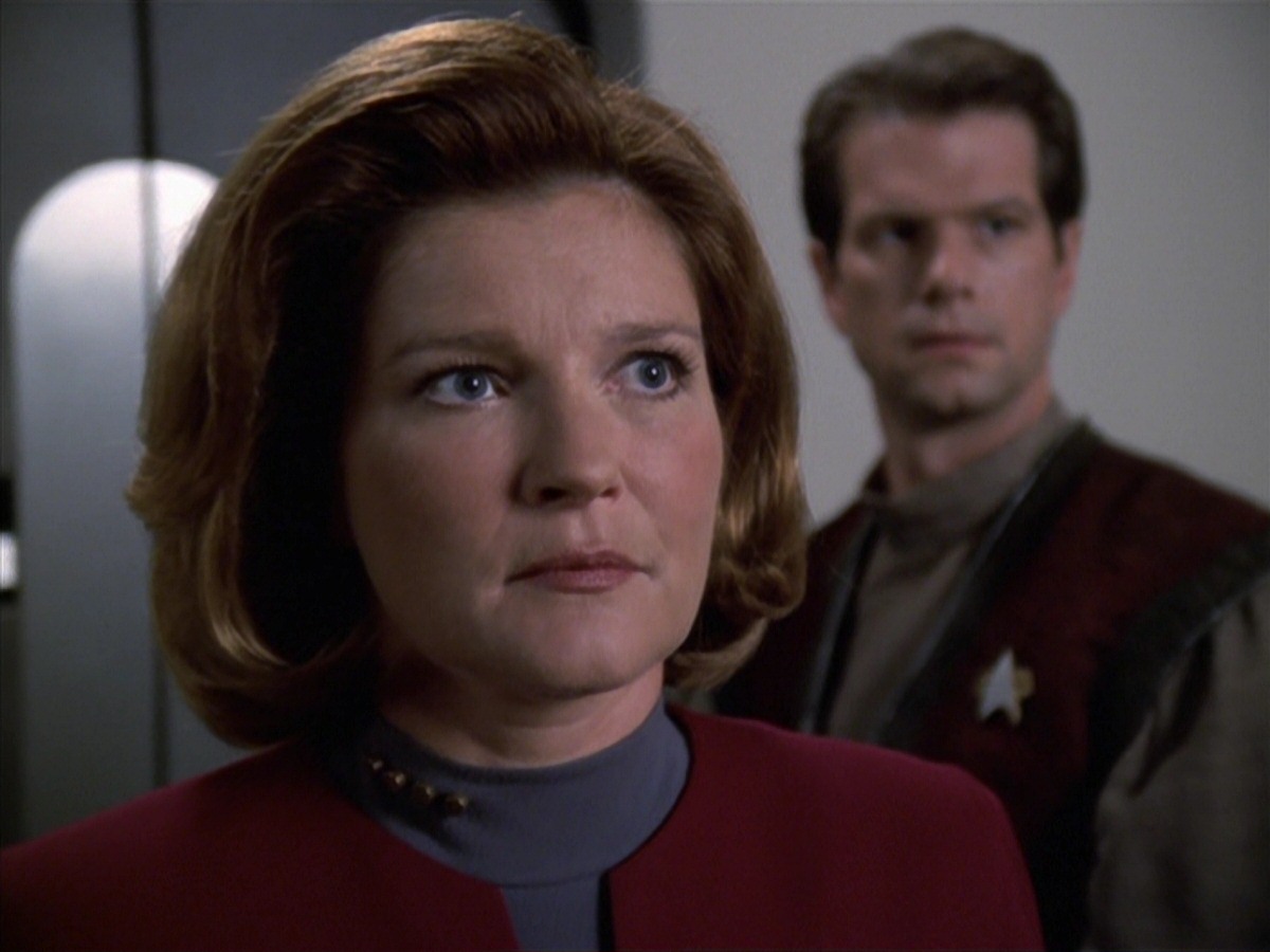 extant_StarTrek_VOY_7x04-Repression_3312.jpg