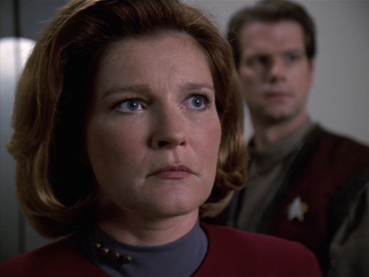 extant_StarTrek_VOY_7x04-Repression_3323.jpg