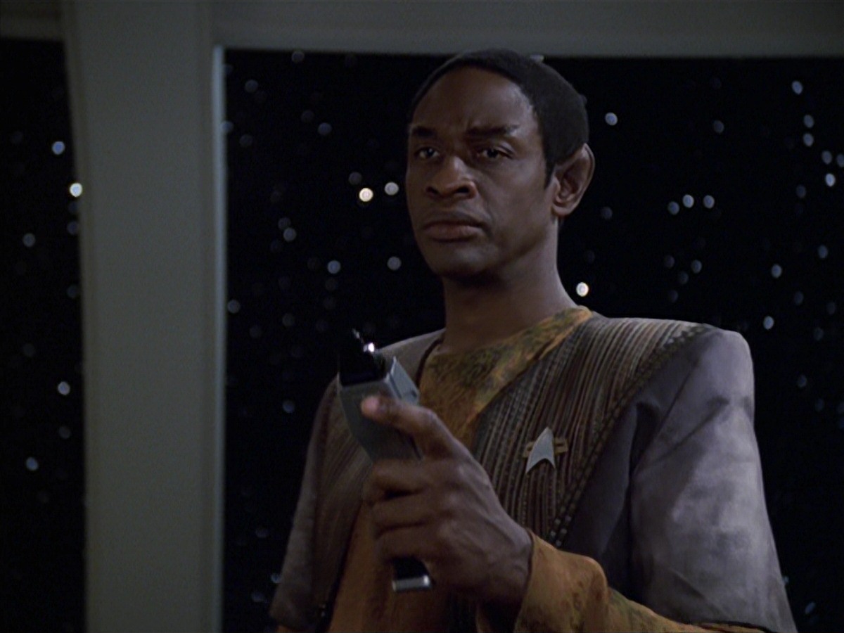 extant_StarTrek_VOY_7x04-Repression_3330.jpg