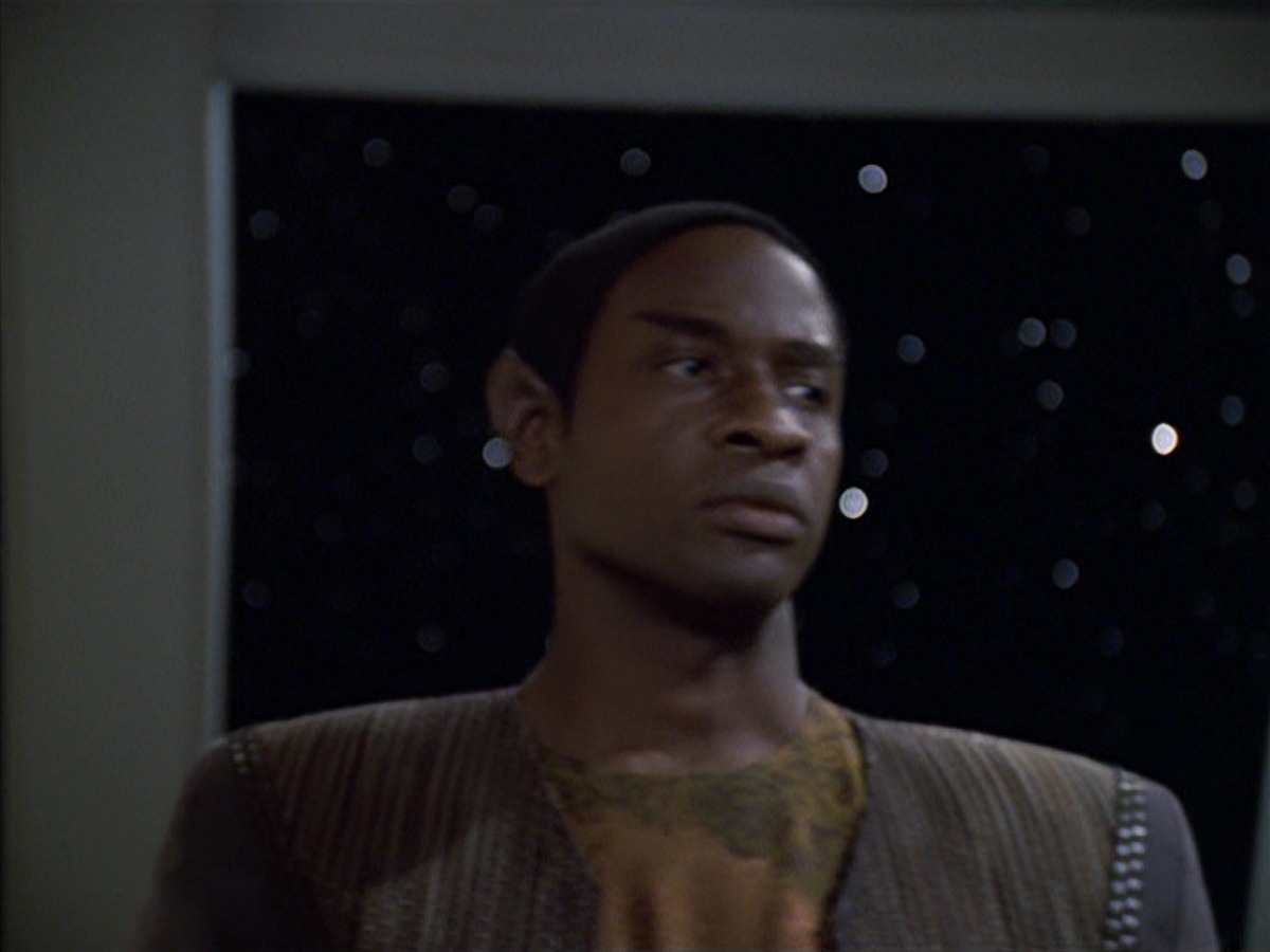 extant_StarTrek_VOY_7x04-Repression_3381.jpg