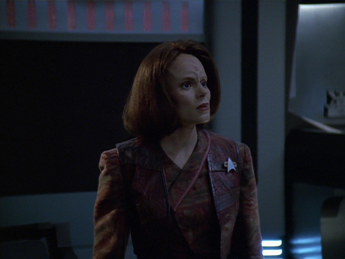 extant_StarTrek_VOY_7x04-Repression_3432.jpg
