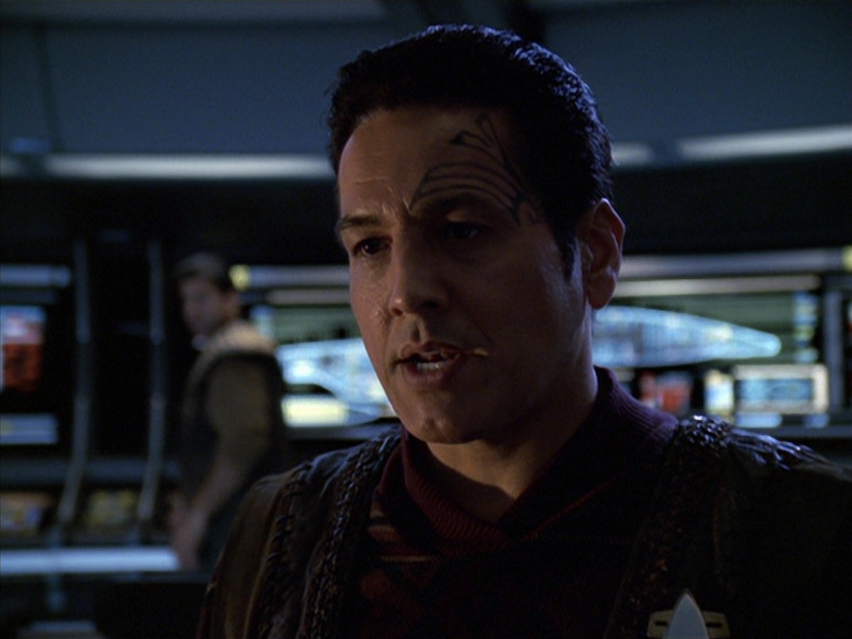 extant_StarTrek_VOY_7x04-Repression_3433.jpg