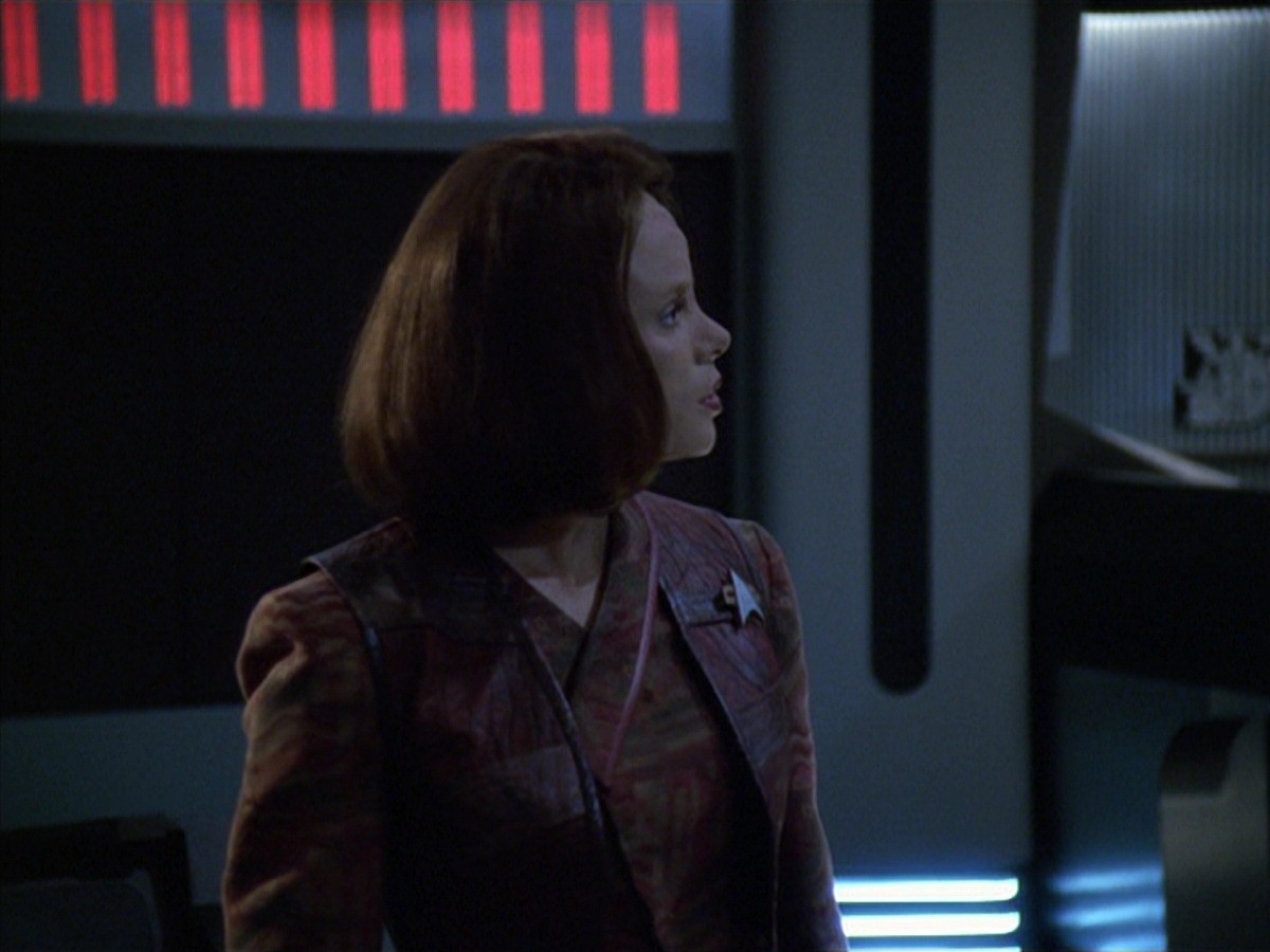 extant_StarTrek_VOY_7x04-Repression_3436.jpg