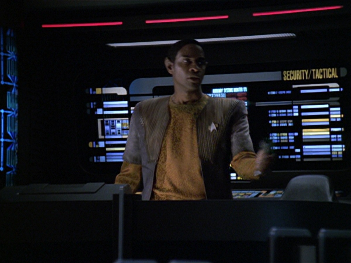 extant_StarTrek_VOY_7x04-Repression_3468.jpg