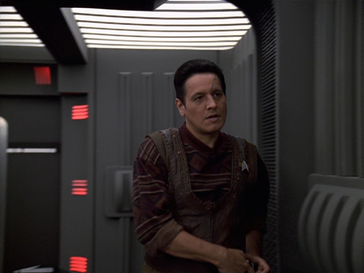 extant_StarTrek_VOY_7x04-Repression_3483.jpg