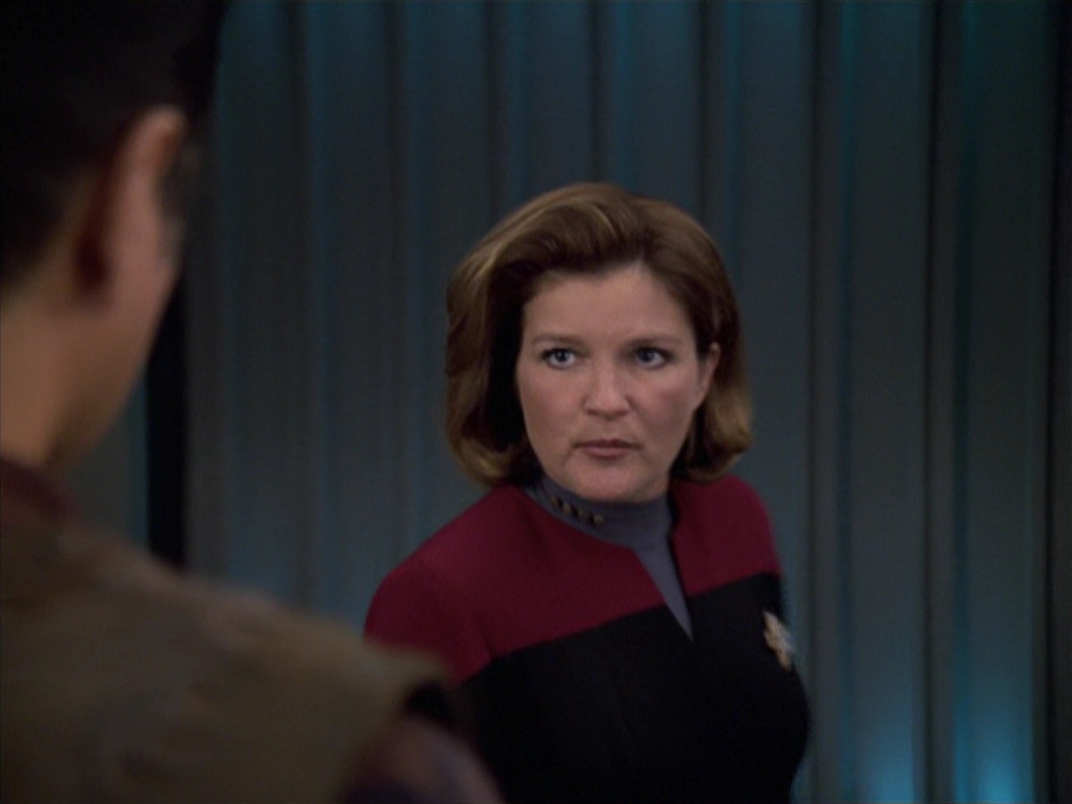 extant_StarTrek_VOY_7x04-Repression_3492.jpg
