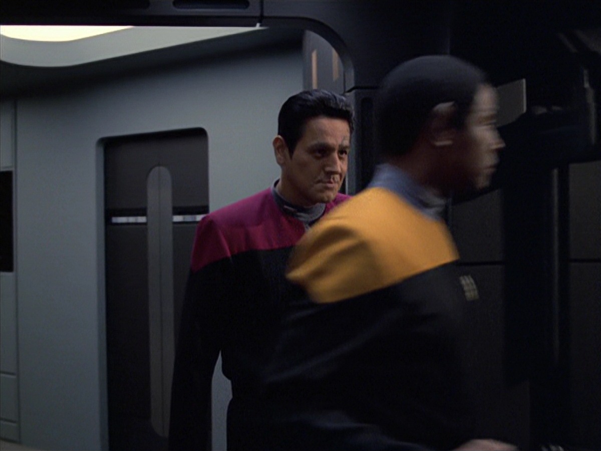 extant_StarTrek_VOY_7x04-Repression_3549.jpg