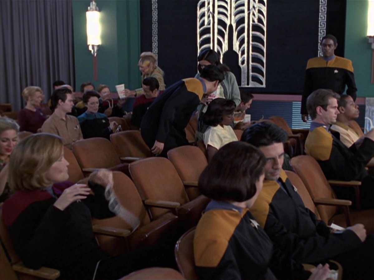 extant_StarTrek_VOY_7x04-Repression_3566.jpg