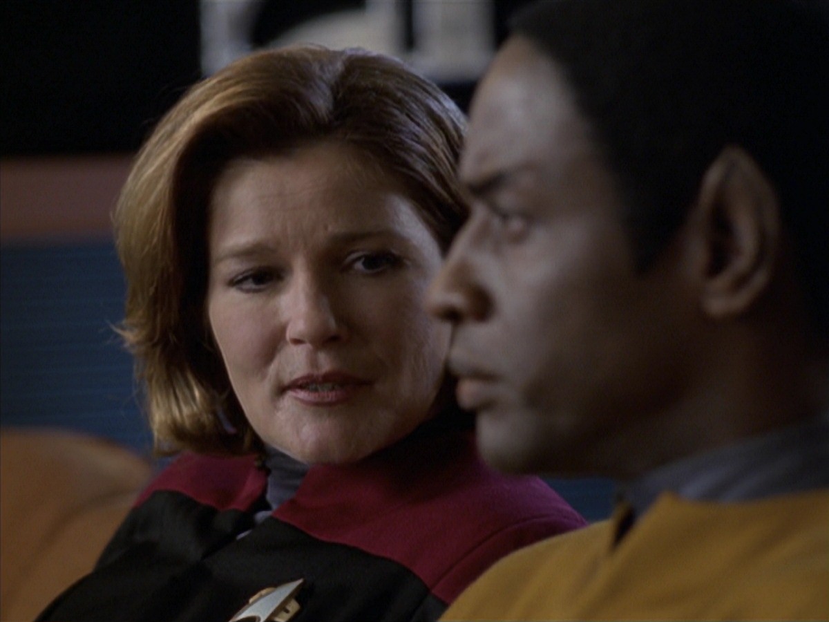 extant_StarTrek_VOY_7x04-Repression_3588.jpg