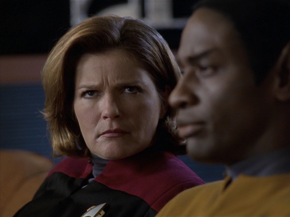 extant_StarTrek_VOY_7x04-Repression_3599.jpg