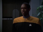 extant_StarTrek_VOY_7x04-Repression_0604.jpg