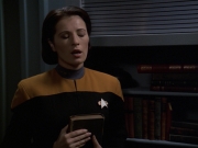 extant_StarTrek_VOY_7x04-Repression_0610.jpg