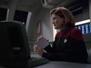 extant_StarTrek_VOY_7x04-Repression_0716.jpg