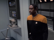 extant_StarTrek_VOY_7x04-Repression_1476.jpg