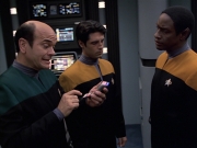 extant_StarTrek_VOY_7x04-Repression_1485.jpg