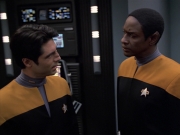 extant_StarTrek_VOY_7x04-Repression_1505.jpg