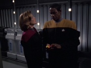 Filename=extant_StarTrek_VOY_7x04-Repression_1693.jpg
Filesize=149KiB
Dimensions=1200x900
Date added=Jan 13, 2020 extant_StarTrek_VOY_7x04-Repression_1693.jpg