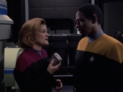 extant_StarTrek_VOY_7x04-Repression_1770.jpg