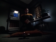 extant_StarTrek_VOY_7x04-Repression_1790.jpg