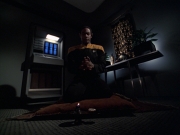 extant_StarTrek_VOY_7x04-Repression_1791.jpg