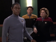 Filename=extant_StarTrek_VOY_7x04-Repression_1969.jpg
Filesize=138KiB
Dimensions=1200x900
Date added=Jan 13, 2020 extant_StarTrek_VOY_7x04-Repression_1969.jpg