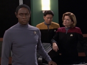 Filename=extant_StarTrek_VOY_7x04-Repression_1971.jpg
Filesize=135KiB
Dimensions=1200x900
Date added=Jan 13, 2020 extant_StarTrek_VOY_7x04-Repression_1971.jpg