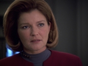 extant_StarTrek_VOY_7x04-Repression_2526.jpg