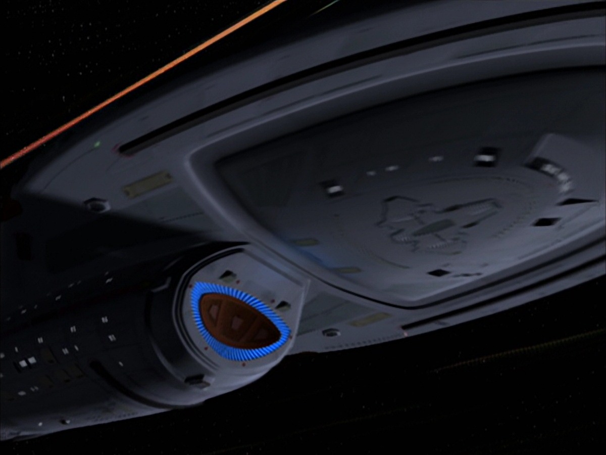 extant_StarTrek_VOY_7x05-CriticalCare_3474.jpg