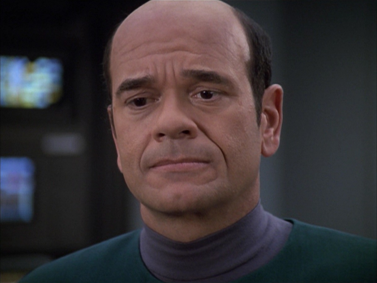 extant_StarTrek_VOY_7x05-CriticalCare_3629.jpg