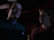 extant_StarTrek_VOY_7x05-CriticalCare_3112.jpg