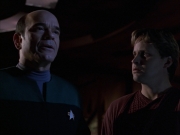 extant_StarTrek_VOY_7x05-CriticalCare_3114.jpg