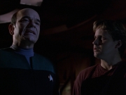 extant_StarTrek_VOY_7x05-CriticalCare_3116.jpg