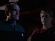 extant_StarTrek_VOY_7x05-CriticalCare_3125.jpg