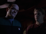 extant_StarTrek_VOY_7x05-CriticalCare_3127.jpg