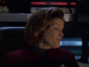 extant_StarTrek_VOY_7x05-CriticalCare_3261.jpg