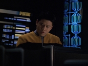 extant_StarTrek_VOY_7x05-CriticalCare_3263.jpg
