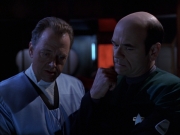 extant_StarTrek_VOY_7x05-CriticalCare_3433.jpg