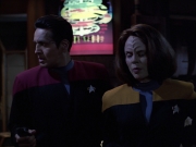 extant_StarTrek_VOY_7x05-CriticalCare_3453.jpg