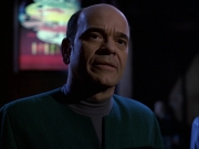 extant_StarTrek_VOY_7x05-CriticalCare_3457.jpg