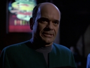 extant_StarTrek_VOY_7x05-CriticalCare_3459.jpg