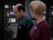extant_StarTrek_VOY_7x05-CriticalCare_3560.jpg