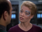 extant_StarTrek_VOY_7x05-CriticalCare_3622.jpg