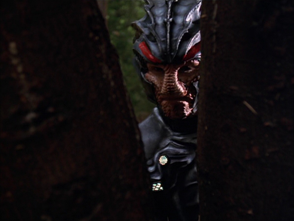 extant_StarTrek_VOY_7x09_7x10-FleshAndBlood_0030.jpg