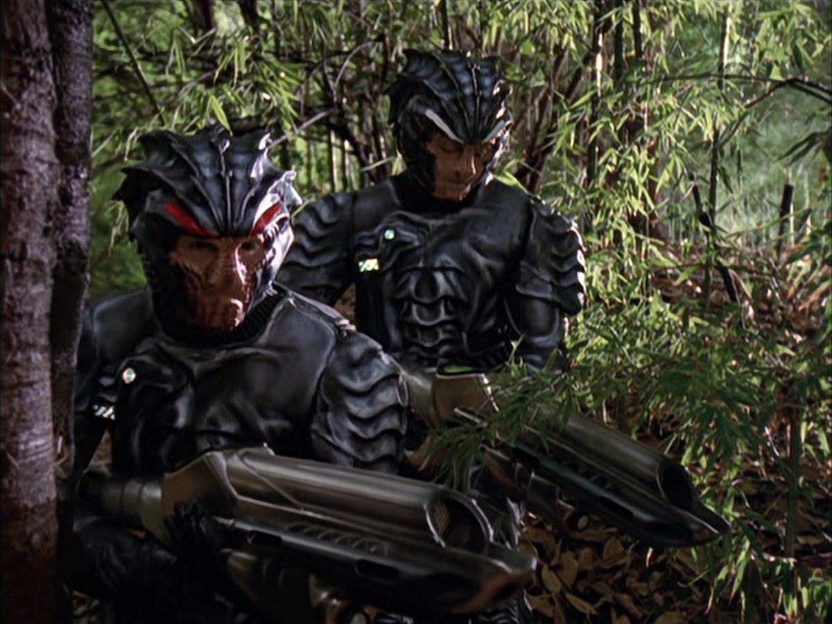 extant_StarTrek_VOY_7x09_7x10-FleshAndBlood_0039.jpg