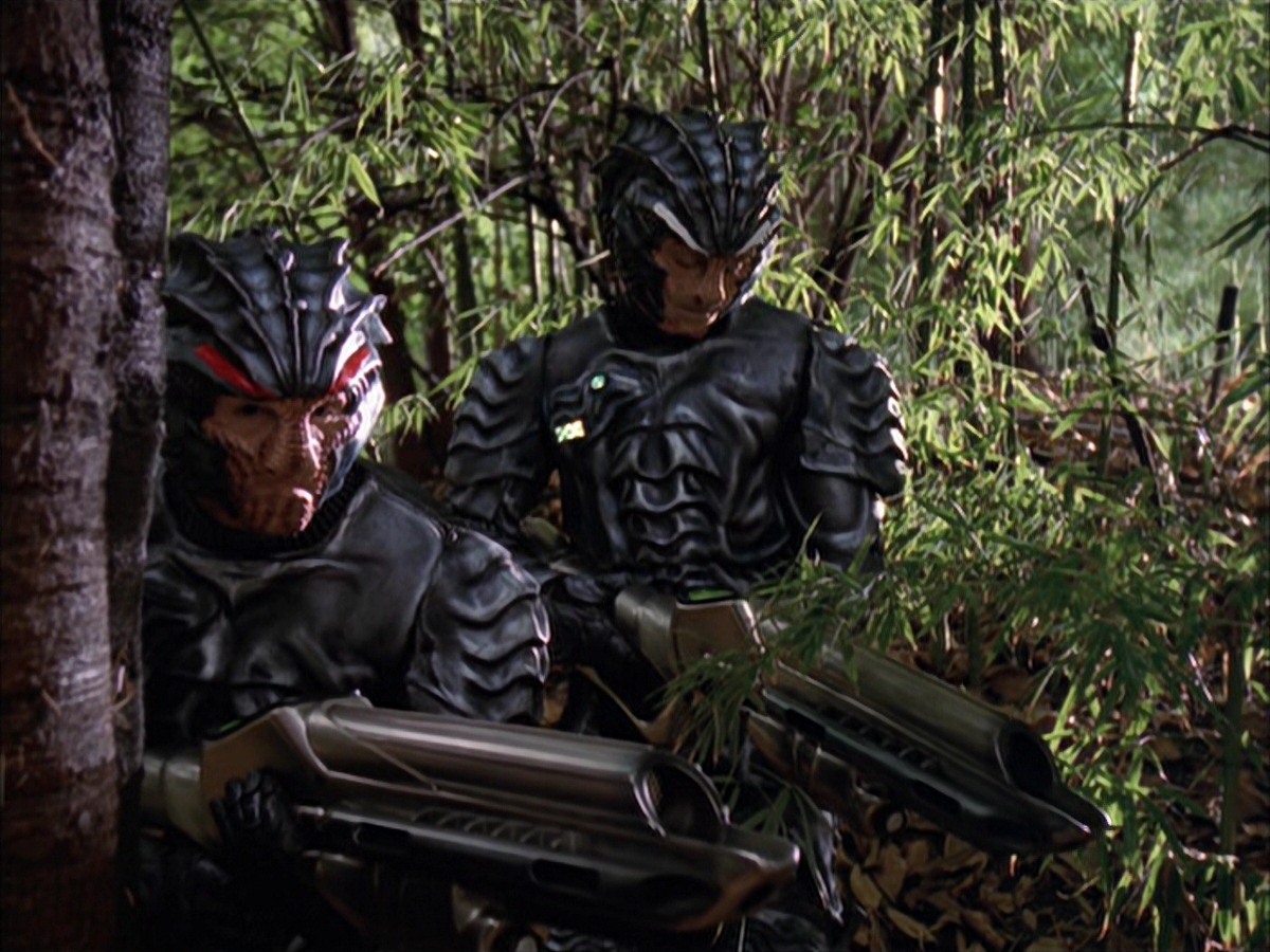 extant_StarTrek_VOY_7x09_7x10-FleshAndBlood_0041.jpg