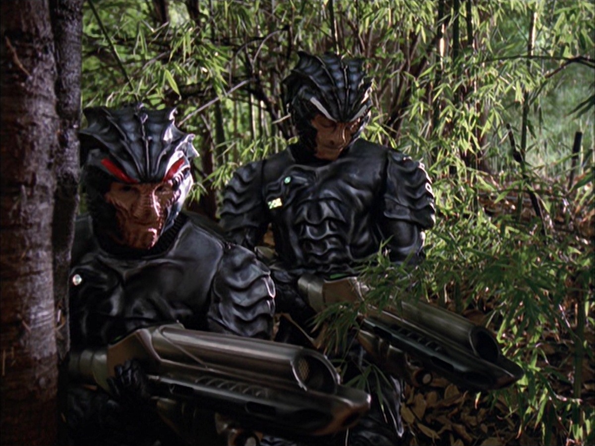 extant_StarTrek_VOY_7x09_7x10-FleshAndBlood_0042.jpg