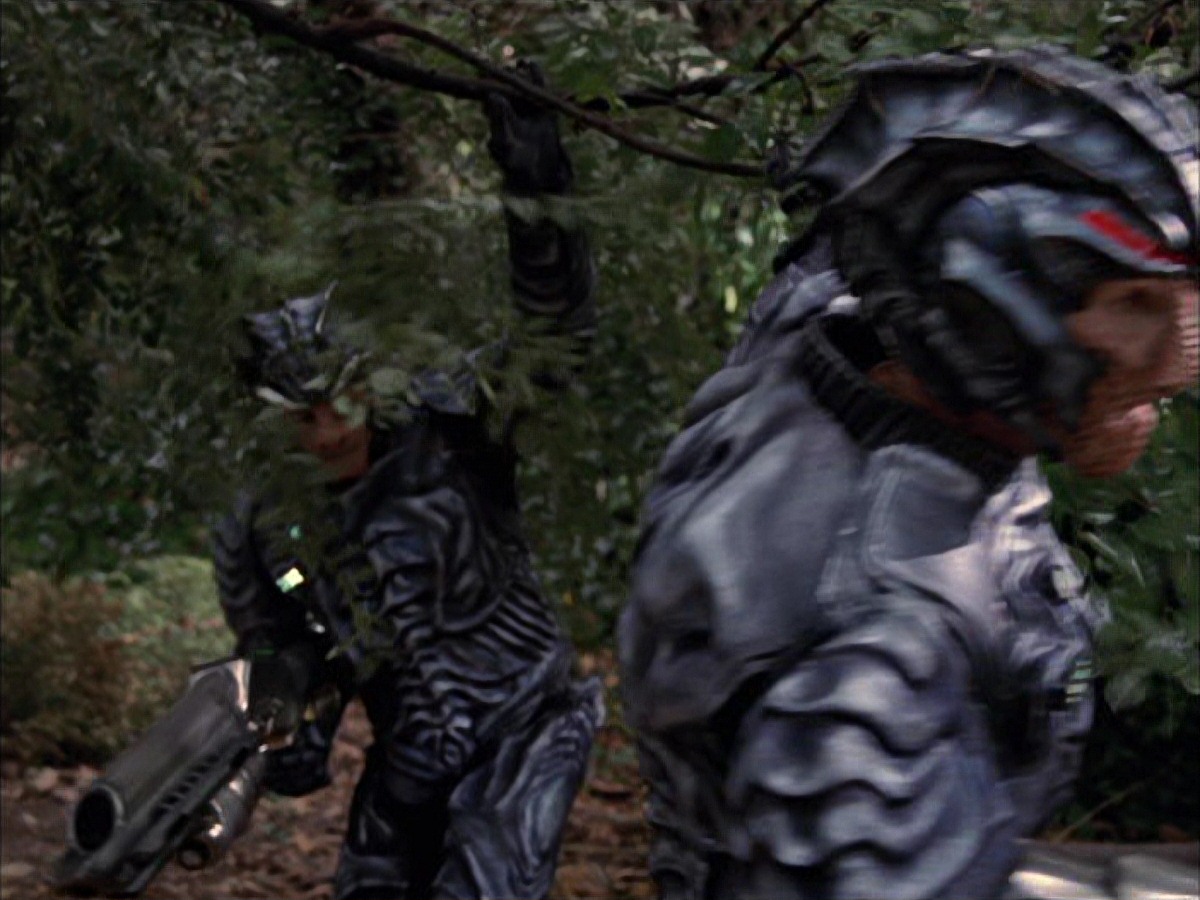 extant_StarTrek_VOY_7x09_7x10-FleshAndBlood_0087.jpg
