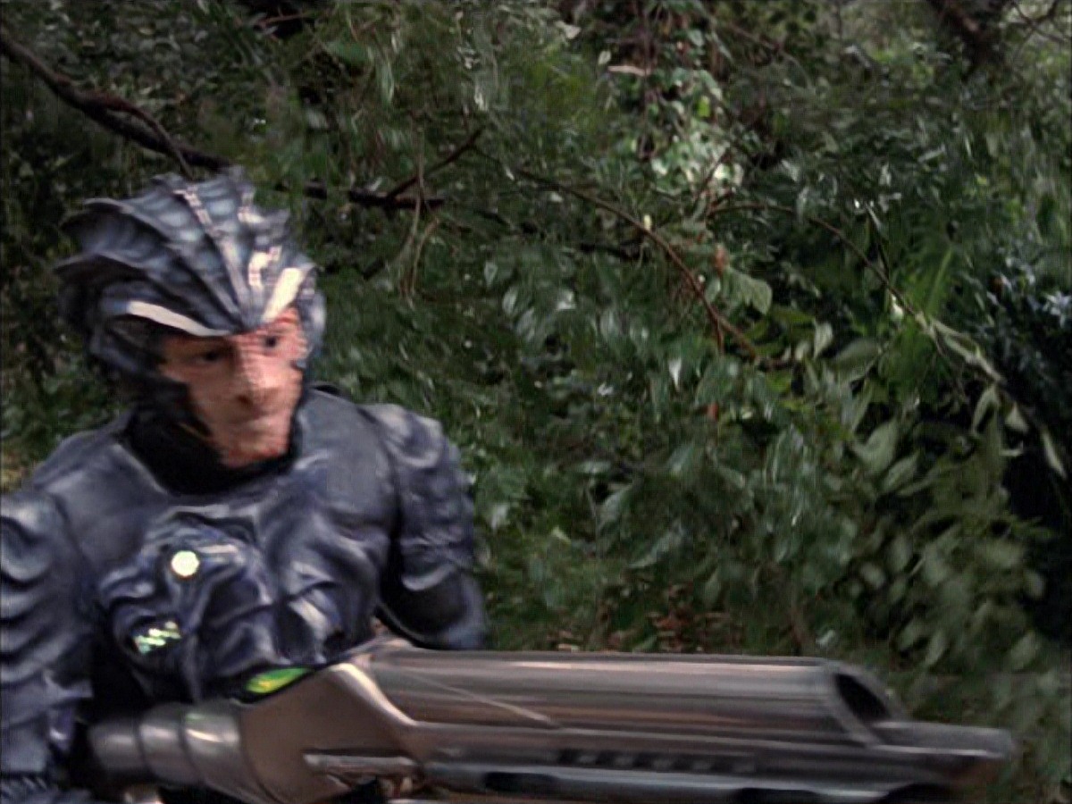 extant_StarTrek_VOY_7x09_7x10-FleshAndBlood_0089.jpg