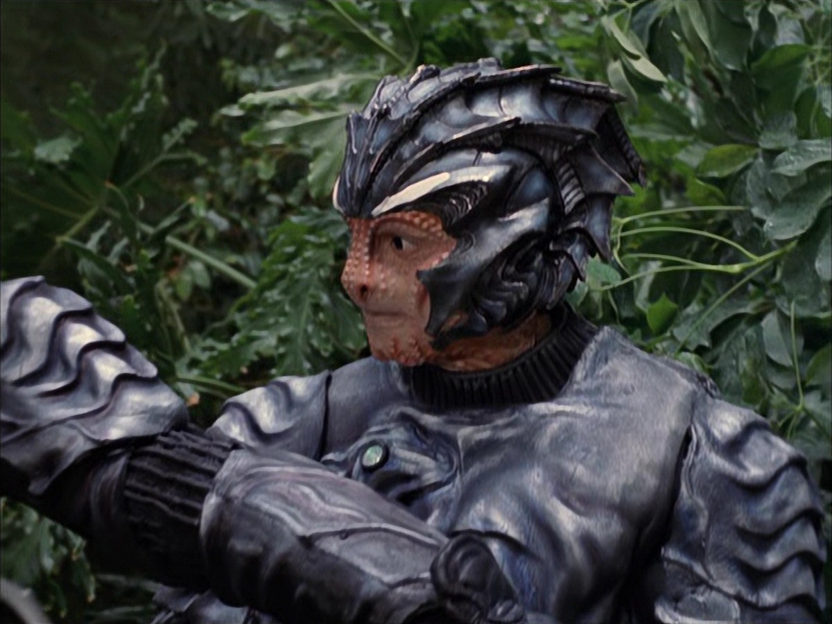 extant_StarTrek_VOY_7x09_7x10-FleshAndBlood_0104.jpg